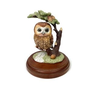 LENOX Little Lookout Saw Whet Owl Figurine on Wooden Base Collector